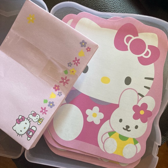 Hello Kitty stationary set - Picture 2 of 2